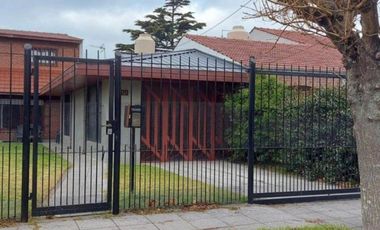 VENDO CHALET 5 AMBIENTES