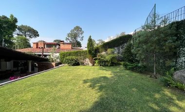 Casa en venta en condominio en Avandaro, Valle de Bravo