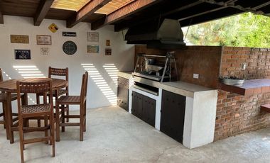 Casa en venta en condominio en Avandaro, Valle de Bravo