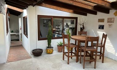 Casa en venta en condominio en Avandaro, Valle de Bravo