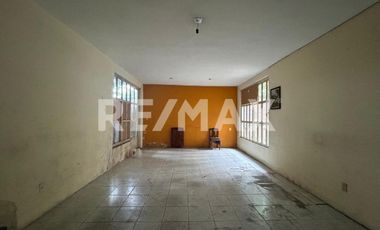 Local Comercial Céntrico  - (3)