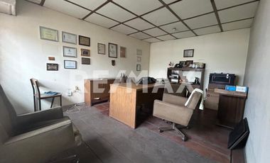 Local Comercial Céntrico  - (3)