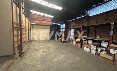Local Comercial Céntrico  - (3)