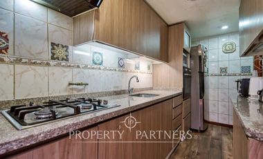 Venta de casa remodelada en Peñalolén a pasos del metro