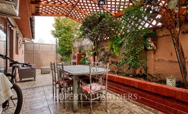 Venta de casa remodelada en Peñalolén a pasos del metro