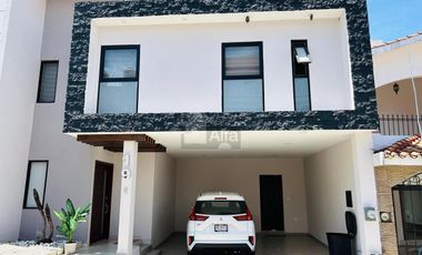 Venta de residencia en fraccionamiento privado, Xalapa, Ver.