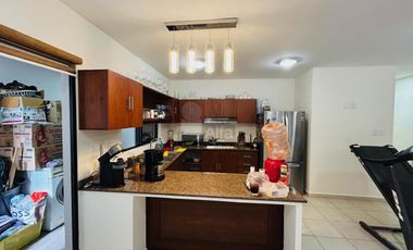 Venta de residencia en fraccionamiento privado, Xalapa, Ver.