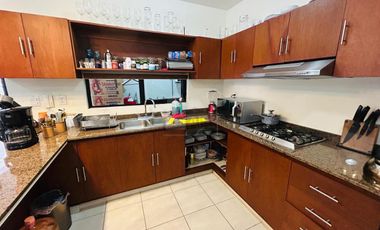 Venta de residencia en fraccionamiento privado, Xalapa, Ver.