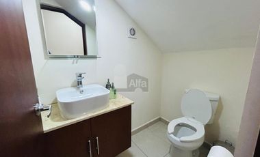 Venta de residencia en fraccionamiento privado, Xalapa, Ver.