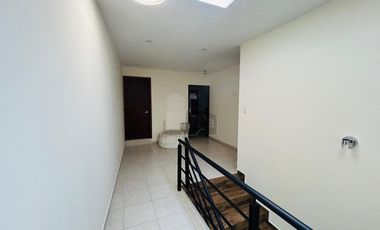 Venta de residencia en fraccionamiento privado, Xalapa, Ver.