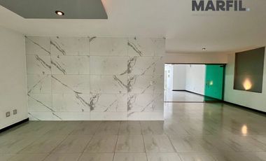 Casa en Venta en Esmeralda Norte Colima con Páneles Solares junto a Jardín!