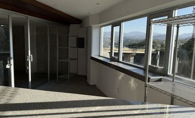 Local comercial en renta o venta en Dolmen Bosque Real