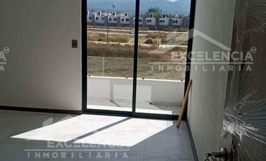 CASA EN VENTA EN FRACCIONAMIENTO LAS MARIANAS