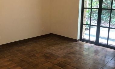 CASA EN RENTA DE UNA PLANTA PEDREGAL DEL VALLE