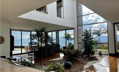 EN VENTA CASA CAMPESTRE SECTOR LAS PALMAS EN EL POBLADO