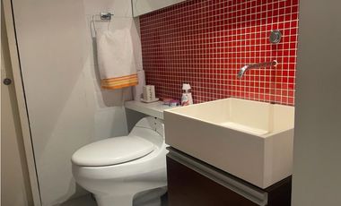 EN VENTA OFICINA EN LAS PALMAS POBLADO