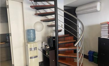 EN VENTA OFICINA EN LAS PALMAS POBLADO