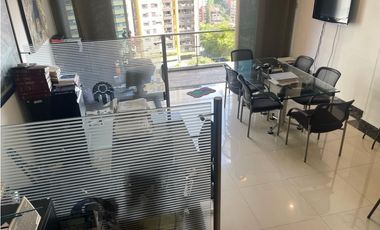 EN VENTA OFICINA EN LAS PALMAS POBLADO