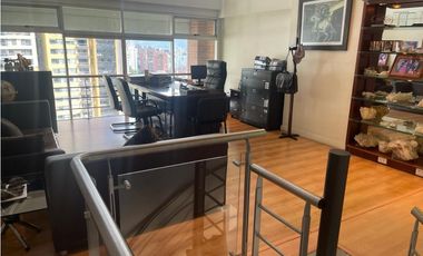 EN VENTA OFICINA EN LAS PALMAS POBLADO