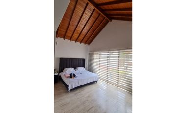 EN ARRIENDO CASA SECTOR AV. LAS PALMAS EN EL POBLADO