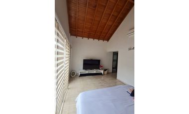 EN ARRIENDO CASA SECTOR AV. LAS PALMAS EN EL POBLADO