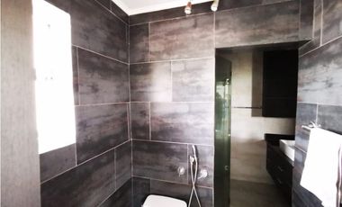VENDO APARTAMENTO EN CLAYTON SECTOR PAPAYA 160M2 RTC