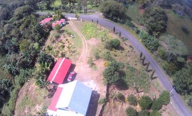 Se vende cabaña en Las Minas de Herrera.