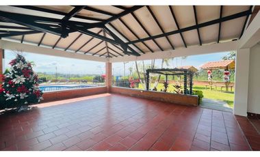 VENTA DE HERMOSA CASA MEDIANERA BARRIO BELMONTE PEREIRA