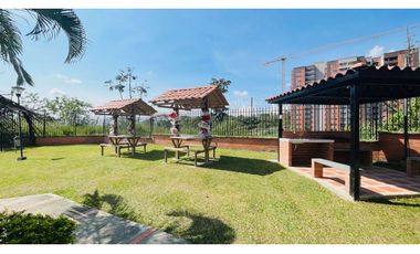 VENTA DE HERMOSA CASA MEDIANERA BARRIO BELMONTE PEREIRA