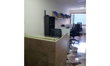 EN VENTA OFICINA SECTOR VILLA NUEVA CENTRO DE MEDELLN