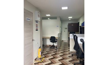 EN VENTA OFICINA SECTOR VILLA NUEVA CENTRO DE MEDELLN