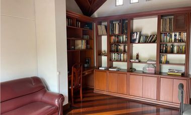 EN VENTA  CASA EN MEDELLN ANTIOQUIA