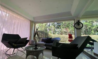 EN VENTA CASA DE DOS NIVELES SECTOR LOMA DEL ZORRO EN EL POBLADO