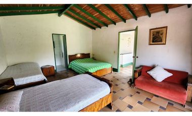 EN VENTA FINCA CON LOTE ADICIONAL EN AMAG ANTIOQUIA