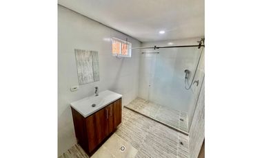 EN VENTA APARTAMENTO EN LAURELES