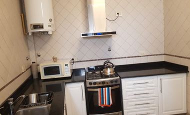 Casa PH en venta en Bernal Oeste