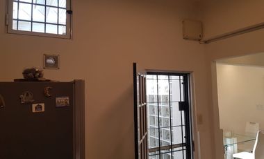 Casa PH en venta en Bernal Oeste