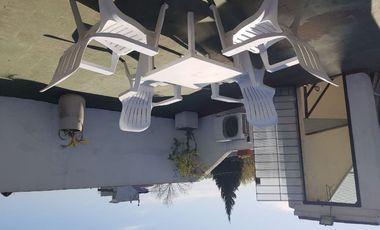 Casa PH en venta en Bernal Oeste