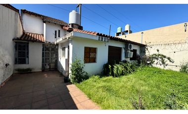 Venta casa 4 AMB paso del rey ACH
