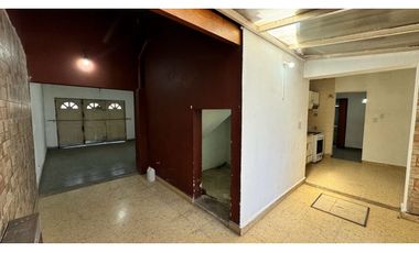Venta casa 4 AMB paso del rey ACH