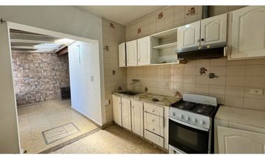 Venta casa 4 AMB paso del rey ACH