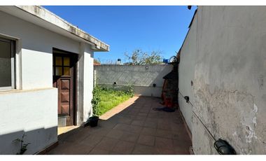 Venta casa 4 AMB paso del rey ACH
