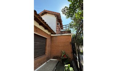 Venta casa 4 AMB paso del rey ACH