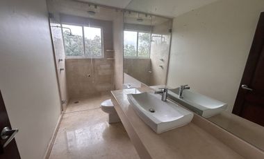 LINDA CASA EN RENTA EN TECAMACHALCO