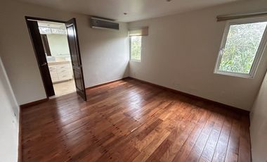LINDA CASA EN RENTA EN TECAMACHALCO