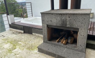 CASA EN VENTA EN VALLE DE BRAVO