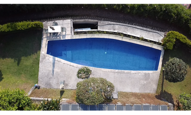 CASA EN VENTA EN VALLE DE BRAVO