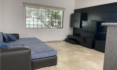CASA EN VENTA EN VALLE DE BRAVO