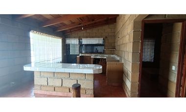 OPORTUNIDAD, CASA EN VENTA VALLE DE BRAVO