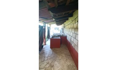 OPORTUNIDAD, CASA EN VENTA VALLE DE BRAVO